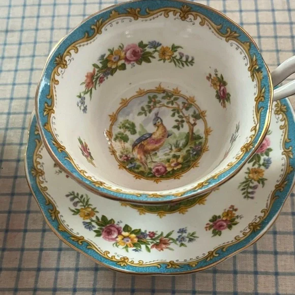 Royal Albert Chelsea Bird Tea Cups - Picture 14 of 16